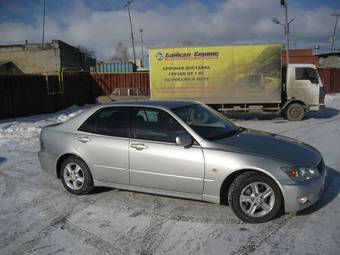 2002 Toyota Altezza Photos