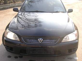 2002 Toyota Altezza Photos