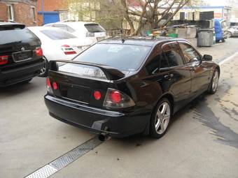 2002 Toyota Altezza Pictures