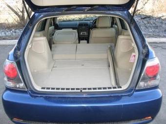 2002 Toyota Altezza Pictures