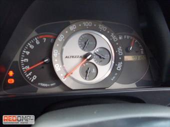 2002 Toyota Altezza Pictures