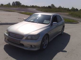 2002 Toyota Altezza Photos