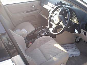 2002 Toyota Altezza Pictures