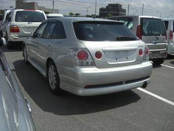 2002 Toyota Altezza Pictures