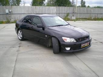 2002 Toyota Altezza Pictures