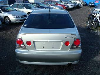 2002 Toyota Altezza Photos