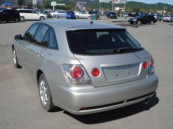 2002 Toyota Altezza Photos