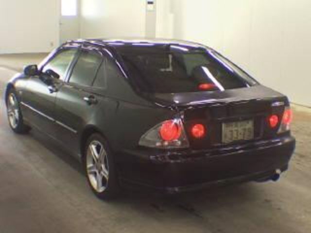2003 Toyota Altezza