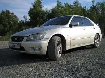 2003 Toyota Altezza Pics