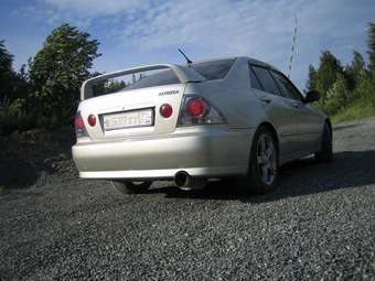 2003 Toyota Altezza Pictures