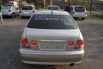 2003 Toyota Altezza Pictures