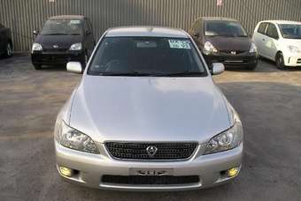 2003 Toyota Altezza Photos