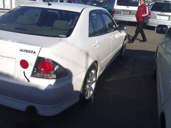 2003 Toyota Altezza Photos