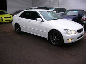 2003 Toyota Altezza Photos