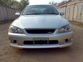2003 Toyota Altezza Pictures
