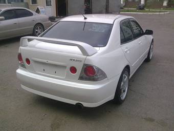 2003 Toyota Altezza Pictures