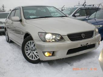 2003 Toyota Altezza Photos