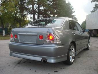 2003 Toyota Altezza Photos