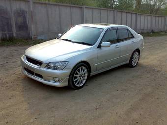 2003 Toyota Altezza Pictures