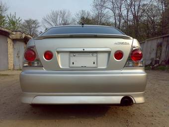 2003 Toyota Altezza Pictures