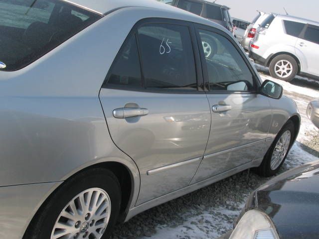 2004 Toyota Altezza