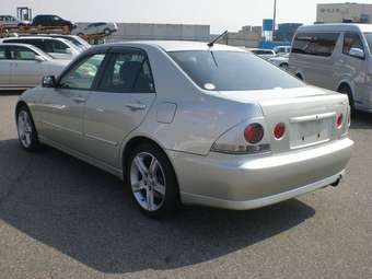 2004 Toyota Altezza Pics