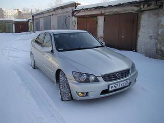 2004 Toyota Altezza Pics