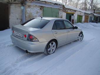 2004 Toyota Altezza Pictures