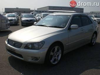 2004 Toyota Altezza Photos