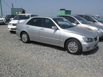 2004 Toyota Altezza Photos