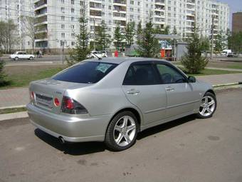 2004 Toyota Altezza Photos