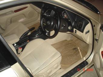 2004 Toyota Altezza Pictures