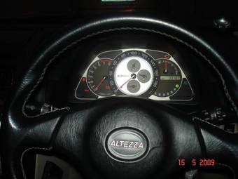 2004 Toyota Altezza Photos
