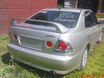 2004 Toyota Altezza Photos