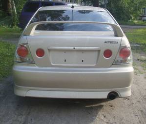 2004 Toyota Altezza Photos