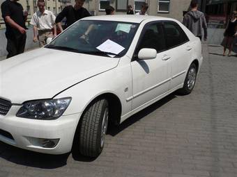 2005 Toyota Altezza Photos