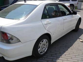 2005 Toyota Altezza Photos