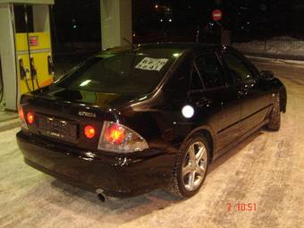 2005 Toyota Altezza Pictures