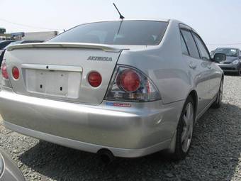 2005 Toyota Altezza Pictures