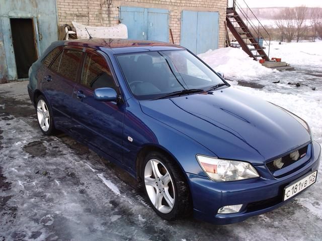 2001 Toyota Altezza Wagon