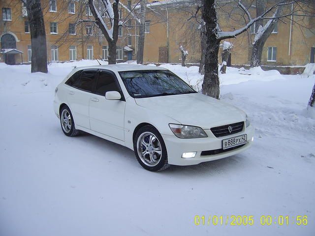 2001 Toyota Altezza Wagon