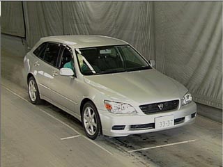 2001 Toyota Altezza Wagon Pictures