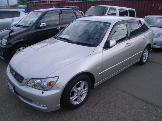 2002 Toyota Altezza Wagon