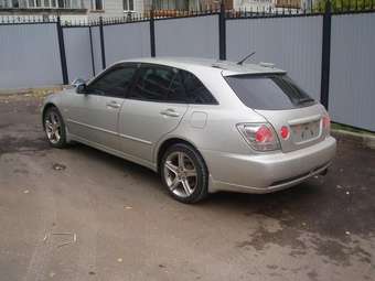 2002 Toyota Altezza Wagon Pics