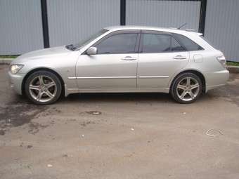 2002 Toyota Altezza Wagon Pictures