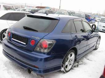 2002 Toyota Altezza Wagon Pictures