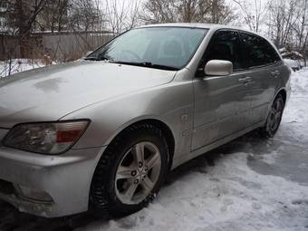 2002 Toyota Altezza Wagon Photos