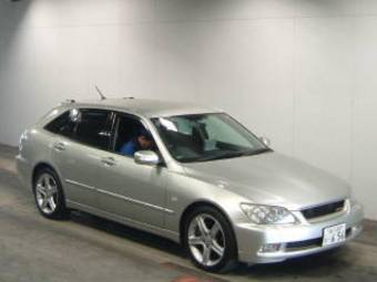 2002 Toyota Altezza Wagon Pictures
