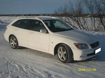 2002 Toyota Altezza Wagon Photos