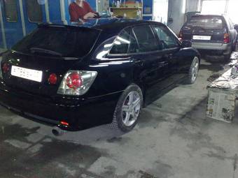 2002 Toyota Altezza Wagon Photos